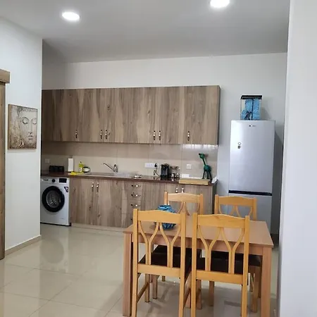 Mountain And Sea Views Ferienhaus Limassol